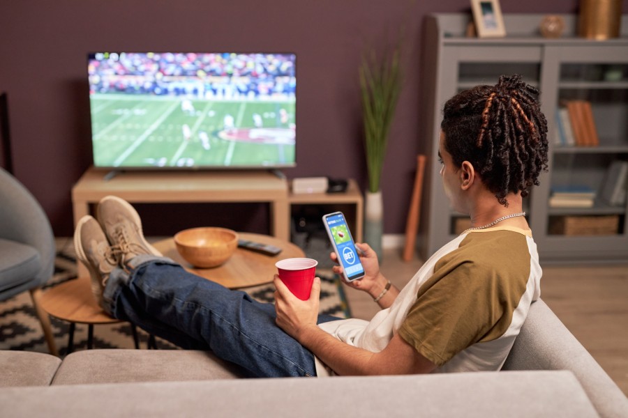 Gracenote: Live Sports Program Streaming Surges 52% Year-Over-Year, Led by Paramount+